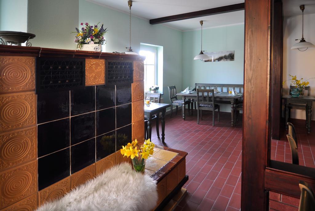 Hotel Haus Moenchgut 티소브 외부 사진
